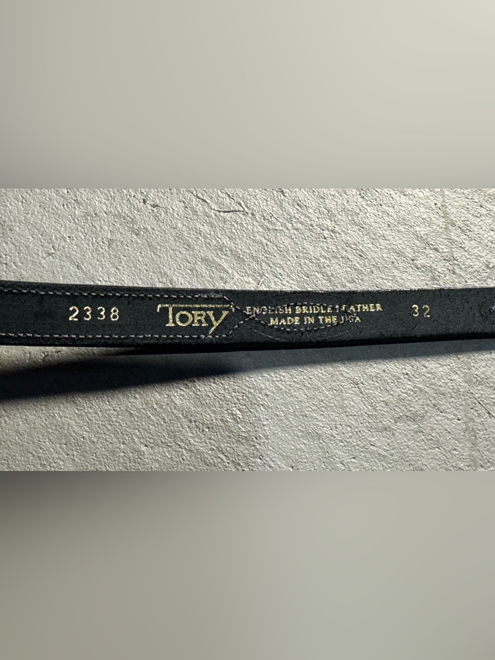 Tory leather raised stitched equestrian bridle belt black brass buckle size 32